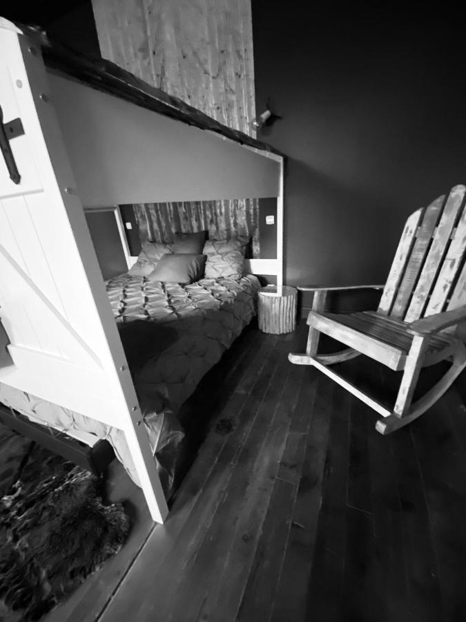 Hypolite Bed & Breakfast Avesnes-sur-Helpe ภายนอก รูปภาพ