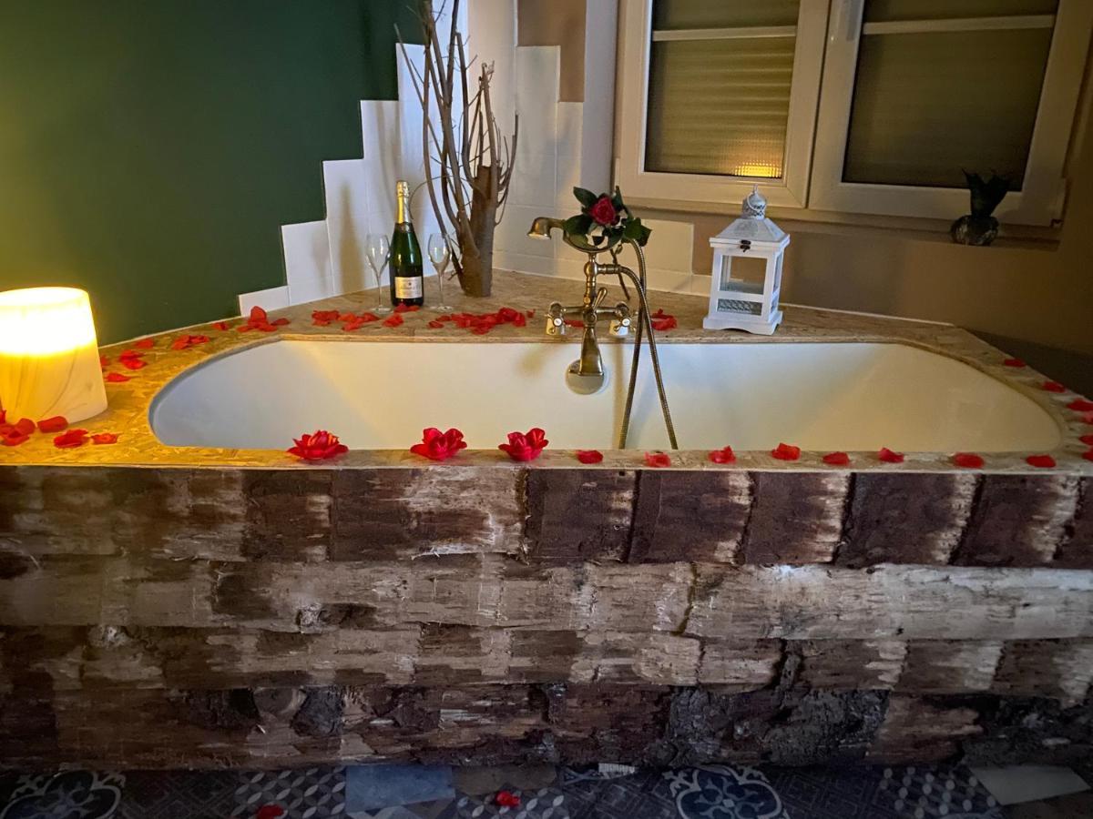 Hypolite Bed & Breakfast Avesnes-sur-Helpe ภายนอก รูปภาพ