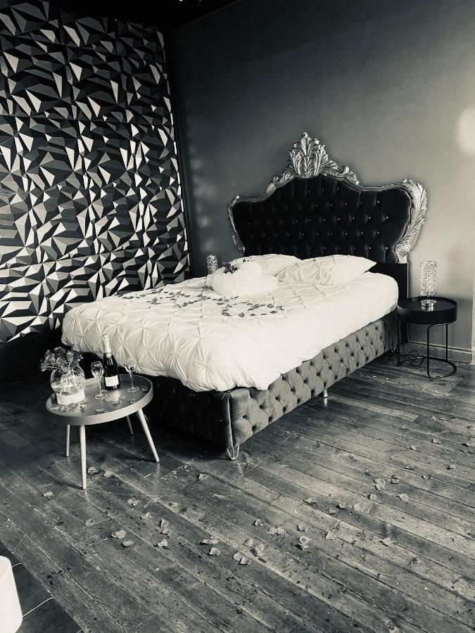 Hypolite Bed & Breakfast Avesnes-sur-Helpe ภายนอก รูปภาพ