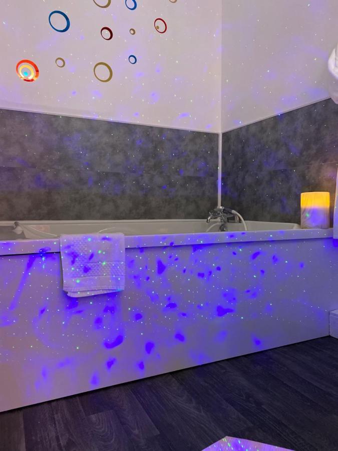 Hypolite Bed & Breakfast Avesnes-sur-Helpe ภายนอก รูปภาพ